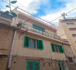 Foto Villa unifamiliare in Viale Italia, Messina di 90 m² con 4 locali