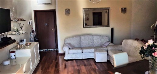 Foto Duplex a Terni Tuillo di 140 m² con 5 locali in vendita