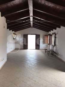 Foto Loft a Oristano Centro di 80 m² con 2 locali in vendita