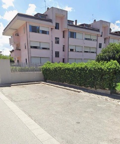 Foto Duplex in Via Paolo Riverso 126, Aversa di 210 m² con 5 locali