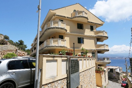 Foto Duplex in Strada Panoramica dello Stretto 2972, Messina Villaggio Pace