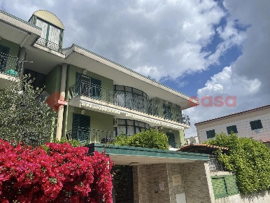 Foto Duplex a Bellona Centro di 115 m² con 5 locali in vendita