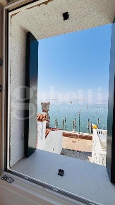 Foto Duplex in ISOLA DI PELLETRINA Calle Chiesa Ognisanti, Venezia