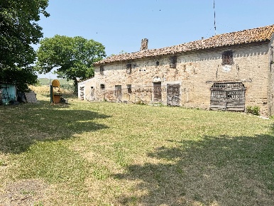 Foto Casale a Monte Porzio di 175 m² con 3 locali in vendita
