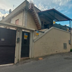 Foto Villa unifamiliare in Via San Jachiddu, Messina Giostra di 100 m²