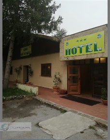 Foto Abitazione tipica in strada provinciale 54 isnello, Isnello di 2112 m²