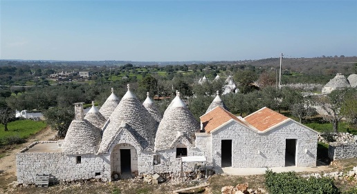 Foto Trullo a Monopoli di 210 m² con 6 locali in vendita