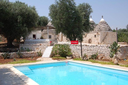 Foto Trullo in C.da Pascarosa, Ceglie Messapica di 250 m² con 7 locali