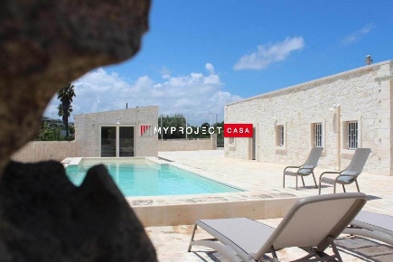 Foto Trullo a Ceglie Messapica di 200 m² con 7 locali in vendita