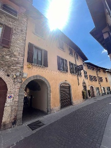 Foto Appartamento in Piazza Umberto I, Nembro Centro di 40 m² con 2 locali