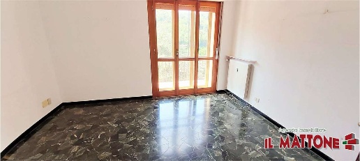 Foto Appartamento in Via Milite Ignoto, Mignanego di 120 m² con 7 locali