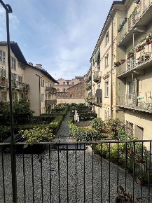 Foto Appartamento in Via San Massimo 45b, Torino Via della Rocca di 95 m²