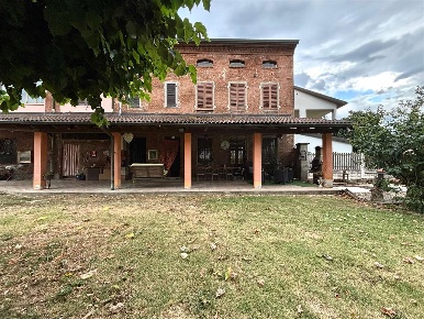 Foto Villa unifamiliare in via San Pietro 16, Alessandria Casalbagliano