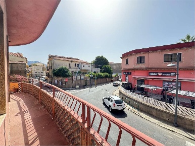 Foto Appartamento a Iglesias di 102 m² con 3 locali in vendita