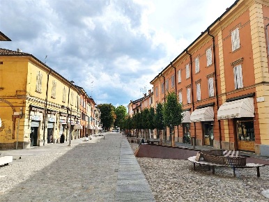 Foto Negozio in Corso Roma, Carpi di 67 m² con 1 locali in vendita