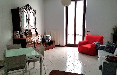 Foto Appartamento in Via Bernabò Visconti  11, Milano San Carlo di 90 m²