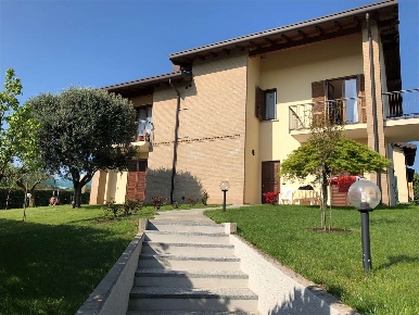 Foto Villa unifamiliare in Via per Carcano, Albavilla di 460 m² in vendita