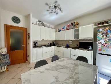 Foto Appartamento a Verona di 100 m² con 4 locali in vendita