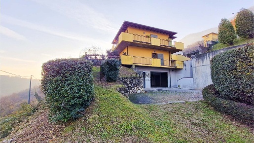 Foto Appartamento in via Maddalena 1, Botticino di 111 m² con 3 locali