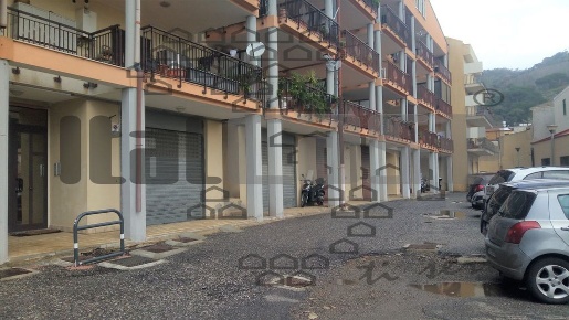 Foto Appartamento in Via Comunale San Michele, Messina Giostra di 140 m²