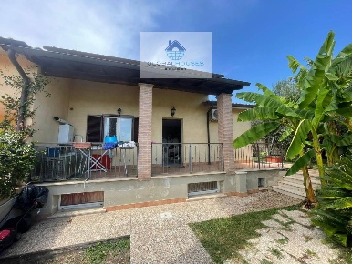 Foto Villa unifamiliare in Monte Crisstallo, Anguillara Sabazia Centro