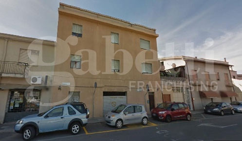 Foto Negozio in Vico SOLFERINO 17, Oristano Centro di 75 m² con 1 locali