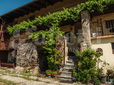 Foto Appartamento in Via Pramartino 45, San Pietro Val Lemina di 100 m²