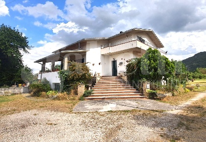 Foto Villa bifamiliare in Via BORGO INCILE SNC, Avezzano Casa Incile
