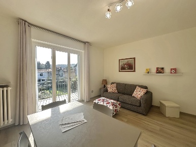 Foto Appartamento in Via XXV Aprile 1, Arona Centro di 60 m² con 2 locali