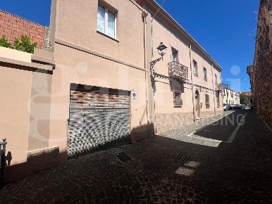 Foto Appartamento in Via SANTA CHIARA 12, Oristano Centro di 209 m²
