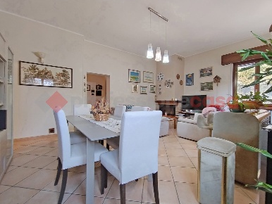 Foto Casa indipendente in I Maggio, Castelletto sopra Ticino Centro