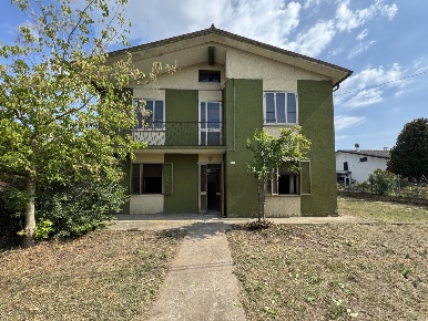 Foto Casa indipendente in Via DOSSI SNC, Borgo Veneto Dossi di 180 m²