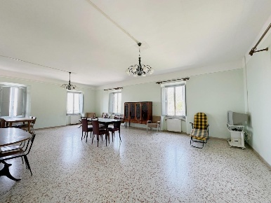 Foto Appartamento a Capannori Matraia - Valgiano di 240 m² con 11 locali