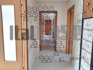 Foto Appartamento a Messina Annunziata Alta di 115 m² con 4 locali