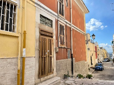Foto Casa indipendente a Canosa di Puglia Centro di 110 m² con 6 locali