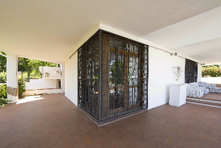 Foto Villa unifamiliare a Coriano Cerasolo di 398 m² con 13 locali