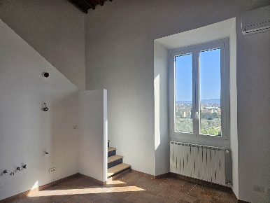 Foto Appartamento a Firenze Serpiolle di 90 m² con 5 locali in affitto