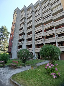Foto Appartamento in Via Don Guanella, Sondrio Centro di 55 m² con 2 locali