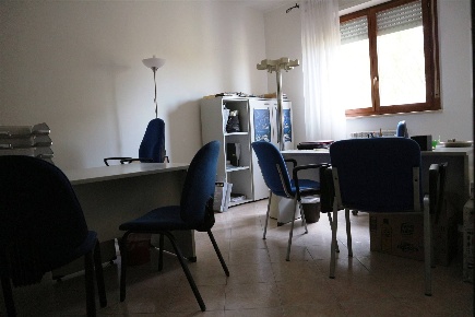 Foto Ufficio in viale nervi  56, Latina Centro di 14 m² con 1 locali