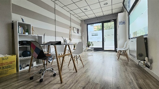 Foto Ufficio a Cossato Centro di 70 m² con 3 locali in affitto