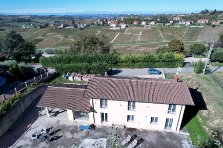 Foto Villa unifamiliare in via Roma, Vigliano d'Asti Centro di 568 m²