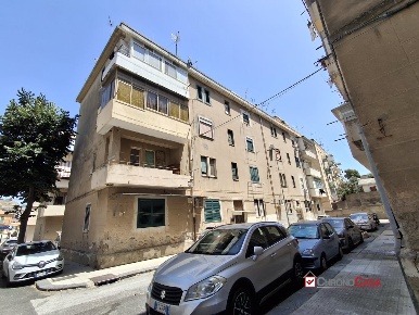 Foto Appartamento in Via Stefano Riber, Messina Camaro Inferiore di 80 m²