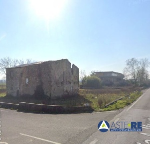 Foto Bar in Via A. Manetti, Bientina di 920 m² con 7 locali in vendita