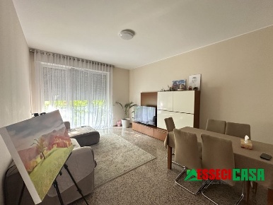 Foto Appartamento in Piazzale Insurrezione, Treviglio di 94 m² con 3 locali