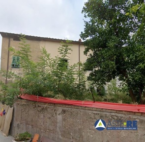 Foto Rustico in fraz. Morrona tra le via dei Leccie via Baldi, Terricciola