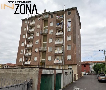 Foto Appartamento in Via Venezia, Limbiate Centro di 72 m² con 3 locali