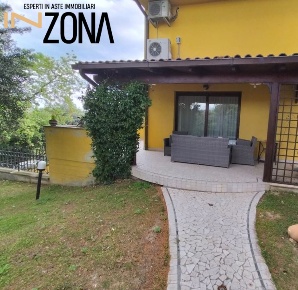 Foto Villa unifamiliare in STRADA VALLE FERZETTI, Pescara di 400 m²