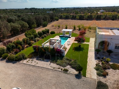 Foto Villa unifamiliare a Ostuni di 125 m² con 4 locali in vendita