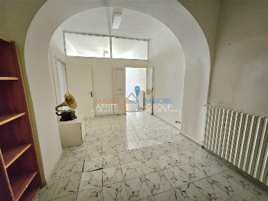Foto Appartamento in Via Alberica 15, Massa Centro di 90 m² con 4 locali