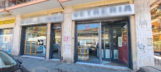 Foto Locale commerciale in Piazza Delle Iris, Roma Centocelle di 120 m²